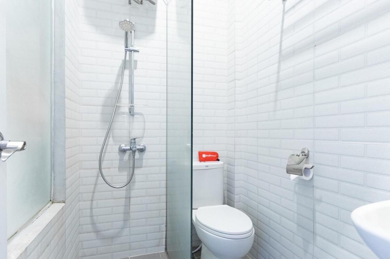 Reddoorz Premium Near Centre Point Mall Medan Exterior foto